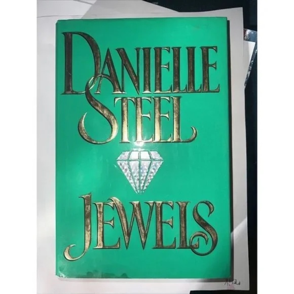 Danielle Steel Hardcover Collection – Lone Eagle, Jewels, and Lightning - Picture 2 of 4